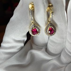 Red Saphire BR Sun Earrings NWOT